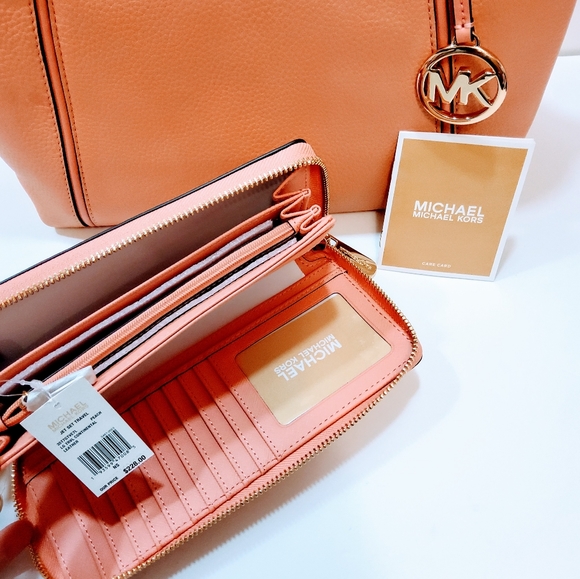 Michael Kors Lenox Peach LG Satchel & Wallet - Picture 4 of 16